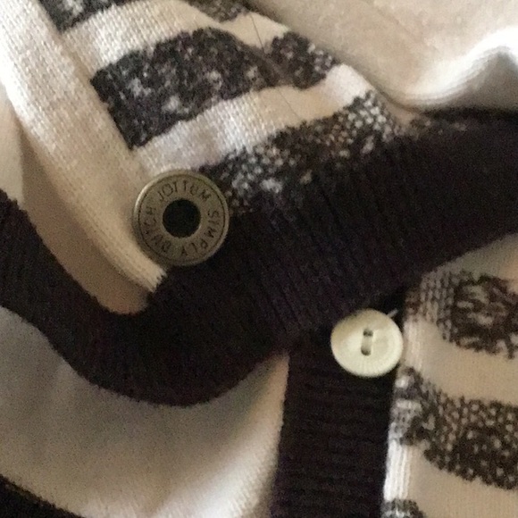 Set - Picture 4 of 10